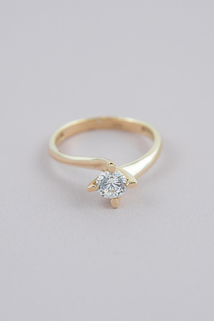 Solitaire Ring with Zircon