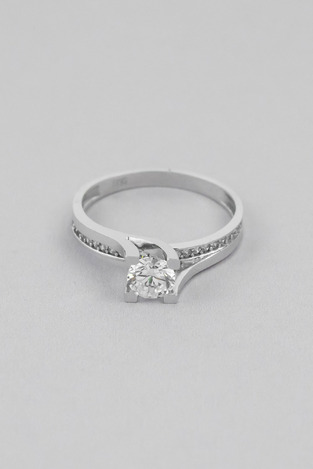 Solitaire Ring with Zircon