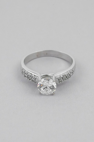 Solitaire Ring with Zircon